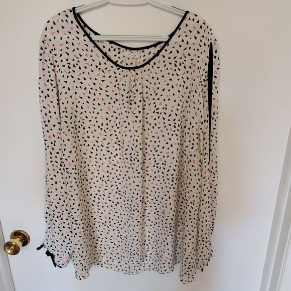 Maurices Tops - Maurices cold shoulder gauzy pink hearts flowy dress top